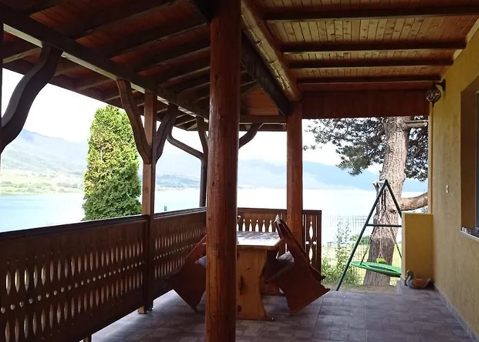 джамбазови Holiday home Sarnitsa